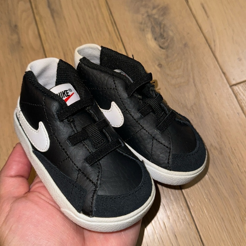 Nike infant blazer
